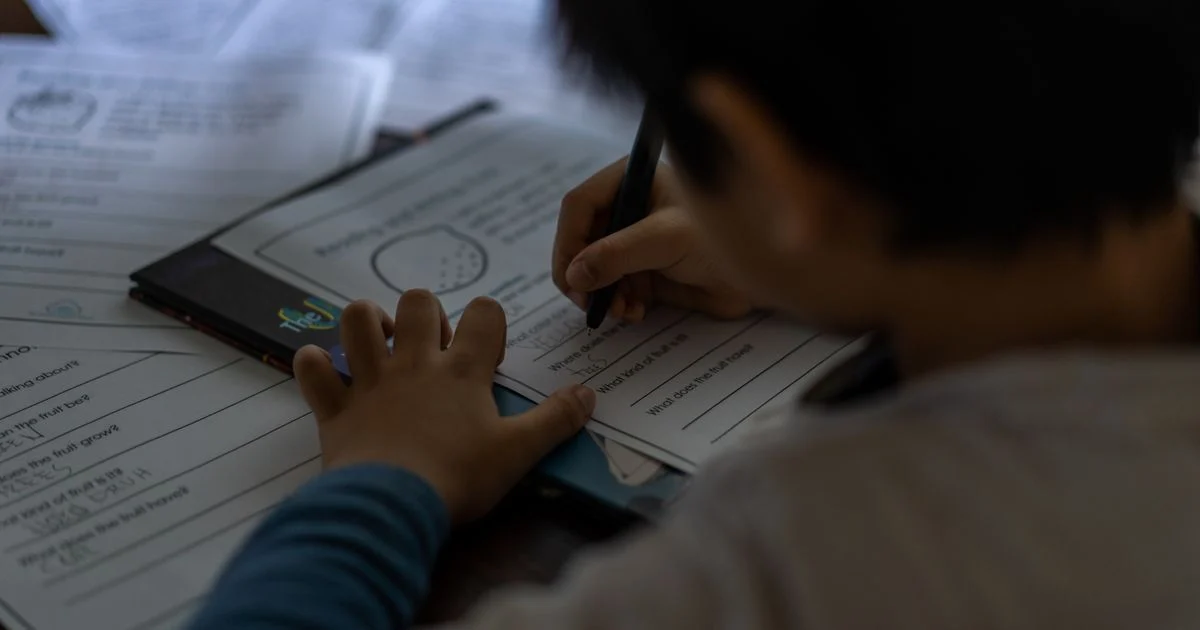 Cara Mengatasi Anak yang Sulit Fokus Saat Belajar dengan Efektif
